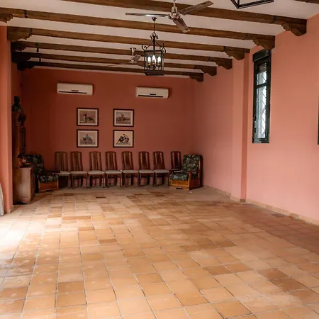Orate Villa *
